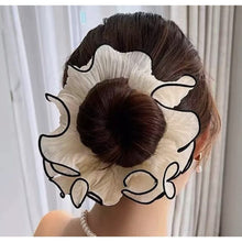 Load image into Gallery viewer, 4 MEGA CLAW CLIPS &amp; 4 CHIFFON SCRUNCHIES -HAIR CLAWS, Ponytail HAIR BOBBLES, Hair BANDS, 13cm CLAW CLIPS
