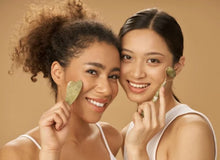 Load image into Gallery viewer, Marble JADE ROLLER &amp; GUA SHA Boxed Set &amp; 1 Kabuki Brush- Glow Boosting, De-Puffing, Deep Moisture Massage, Lifting &amp; Tightening
